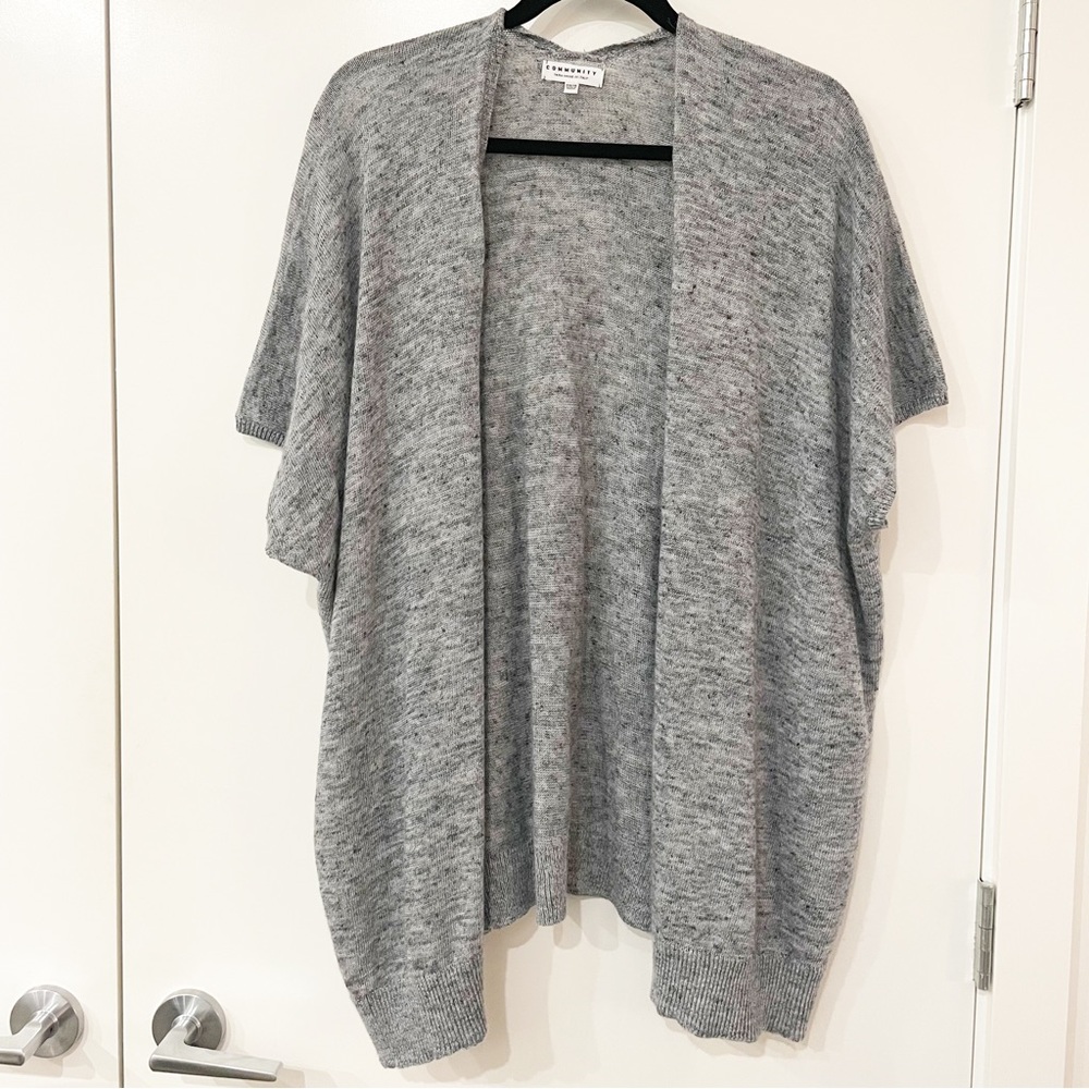 Community Aritzia Wool Blend Knit Grey/Black Short Sleeve Cape Size XXS/XS